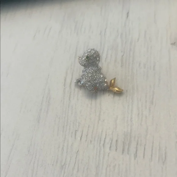 retired Swarovski baby seal pin or tie tack - Picture 1 of 3